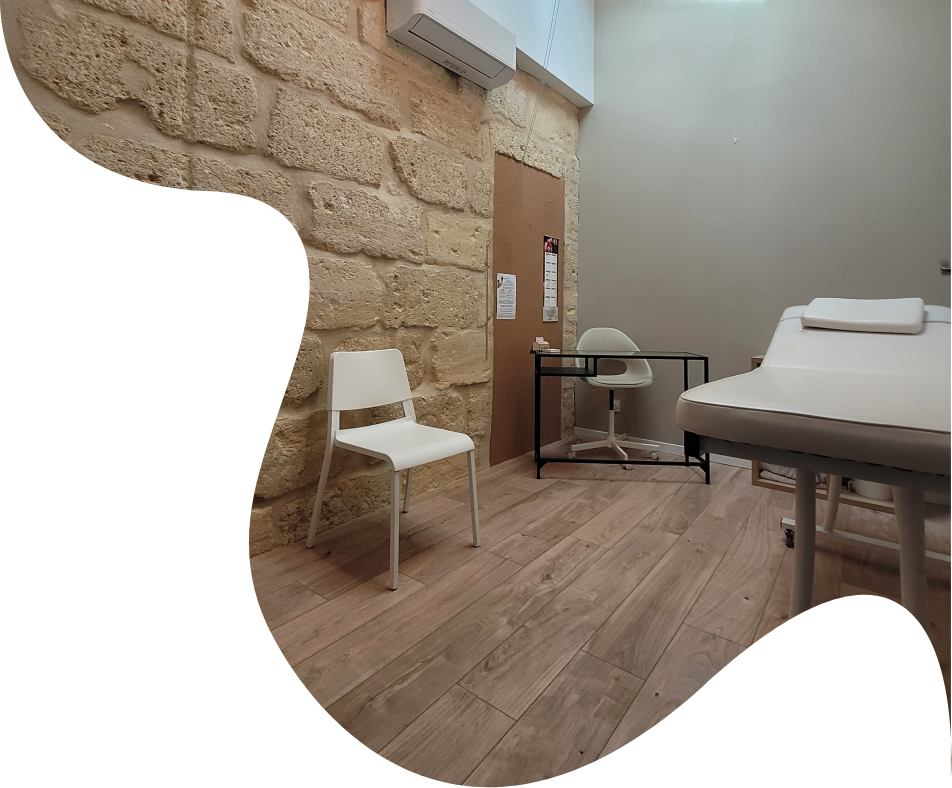La Maison Des Praticiens Centre De Bien Etre Ambares Et Lagrave Slide 1